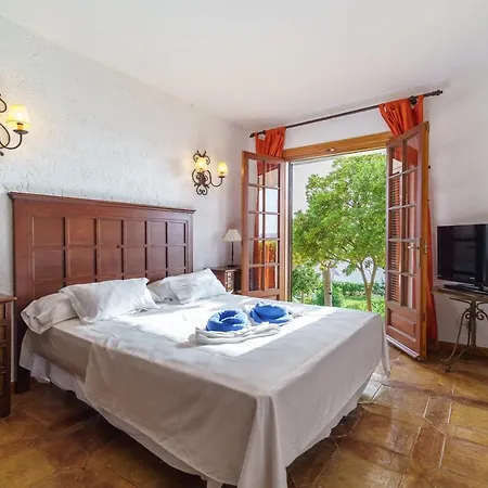 Villa De Lujo En Playa De *